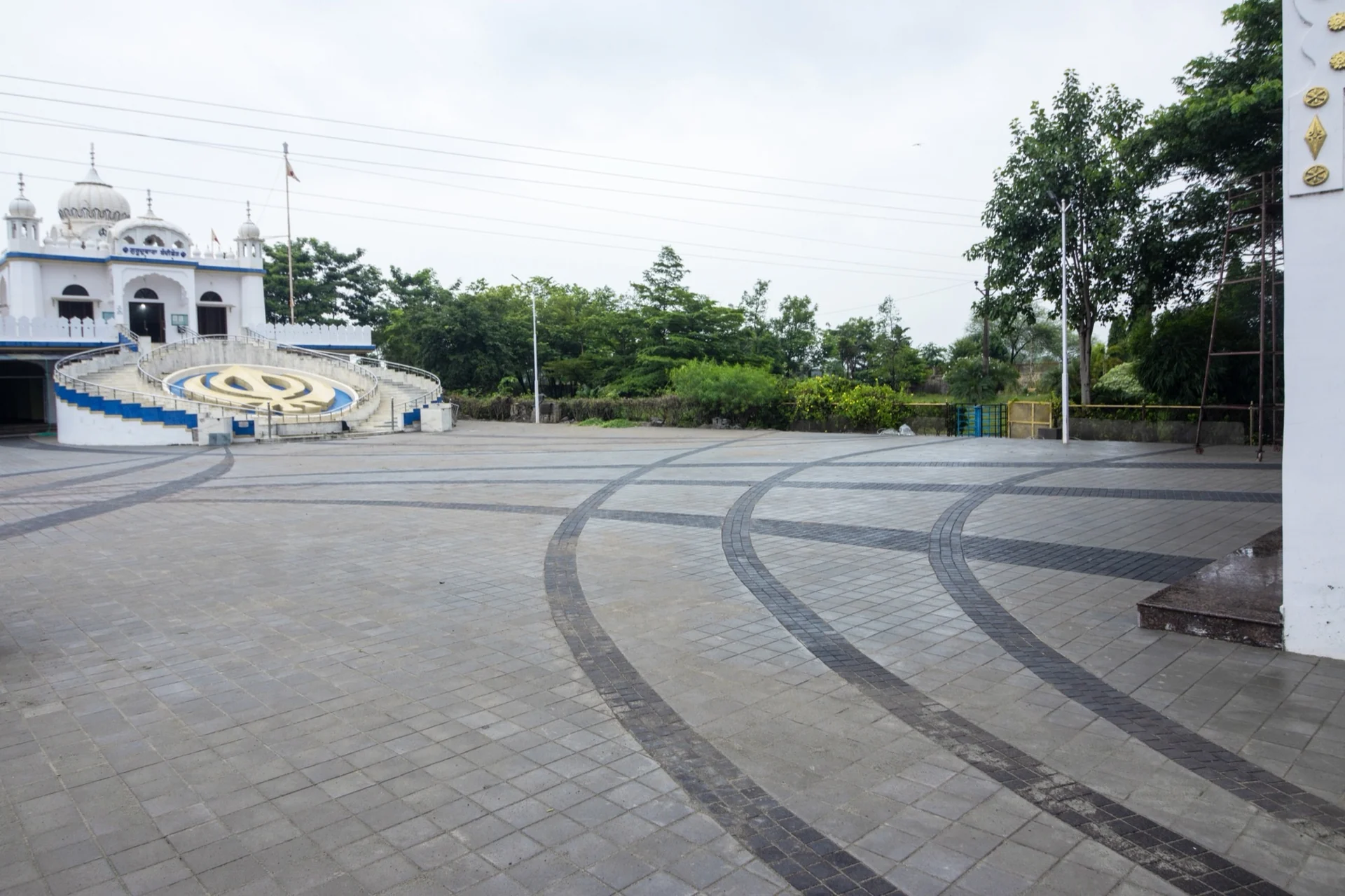 Gurudwara Forecourt - Image 3